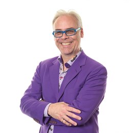 中汽协：7月车市进入传统淡季 新能源汽车持续增长